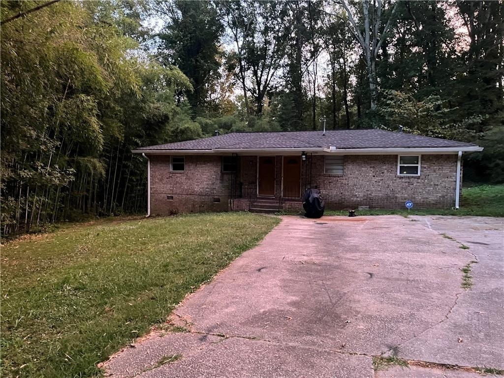 841 Larkin Lane - Photo 1