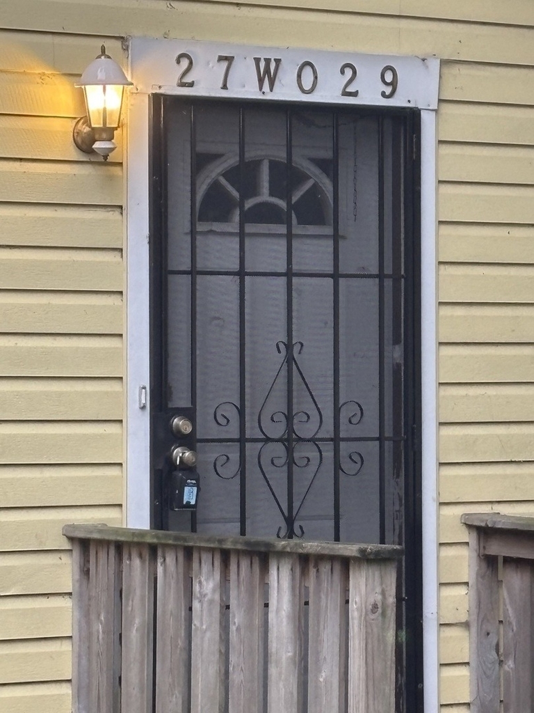 27w029 Oak Street - Photo 1