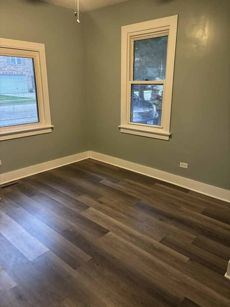 27w029 Oak Street - Photo 4