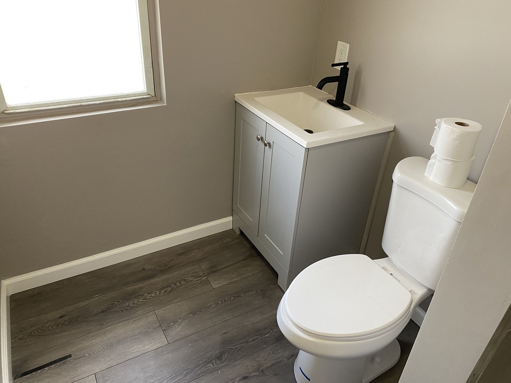 942 N Schuyler Avenue - Photo 10