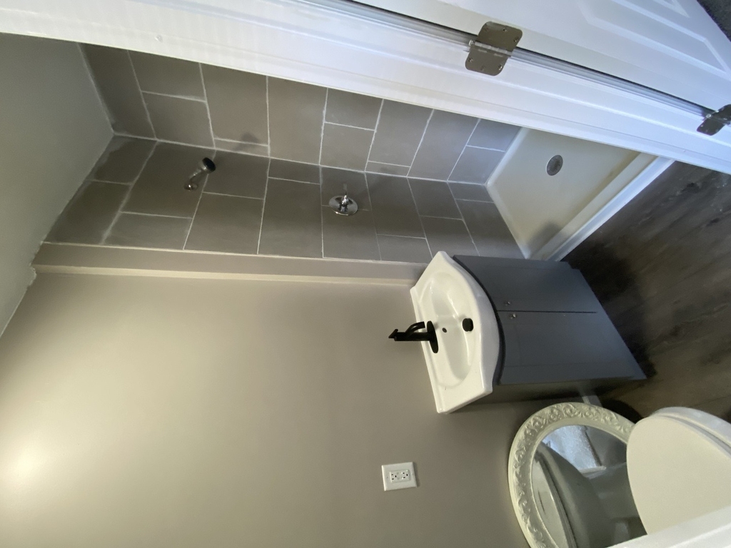 942 N Schuyler Avenue - Photo 4