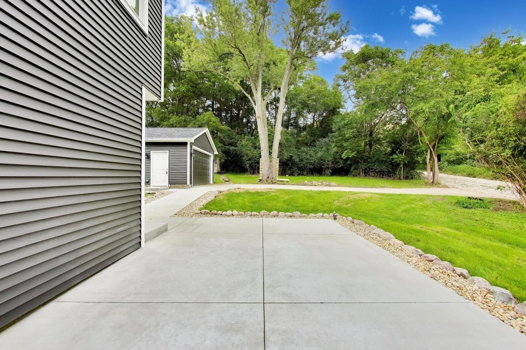 1444 Seminole Road - Photo 31