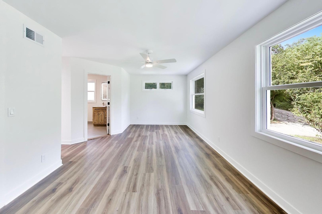 1444 Seminole Road - Photo 17