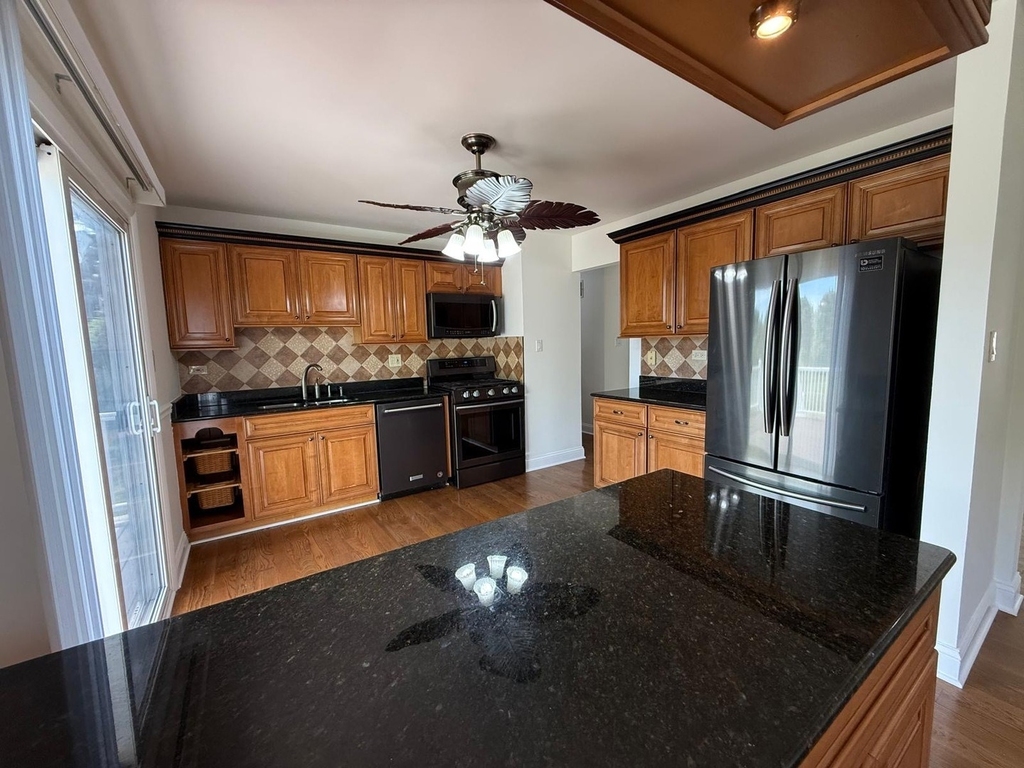 1230 Durham Drive - Photo 2