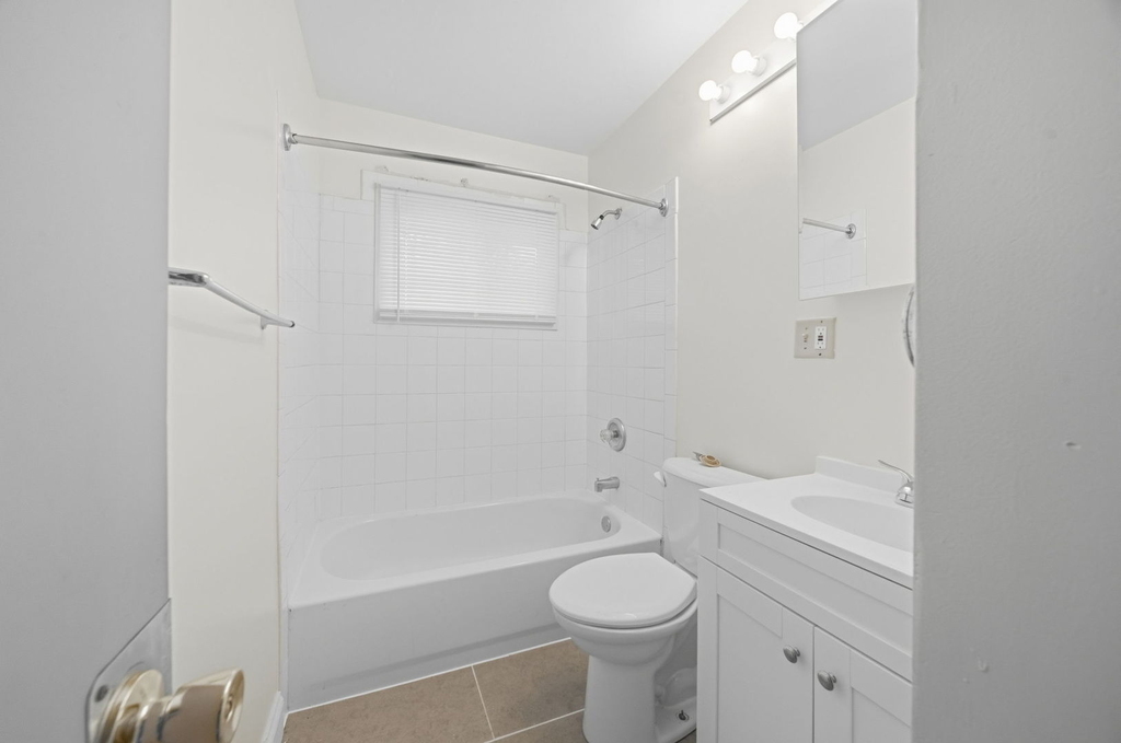 14229 S Blaine Avenue - Photo 7