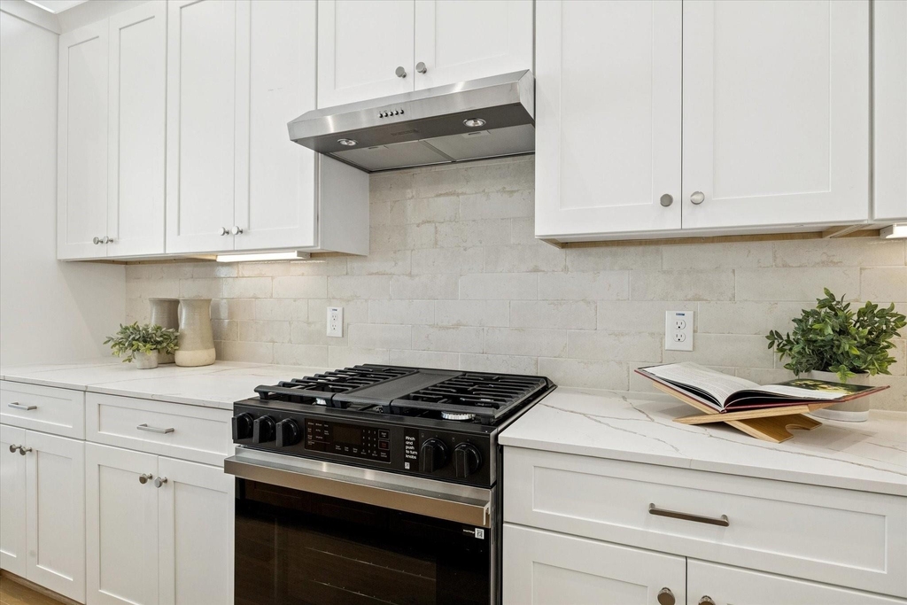 1520 W 21st St - Photo 9