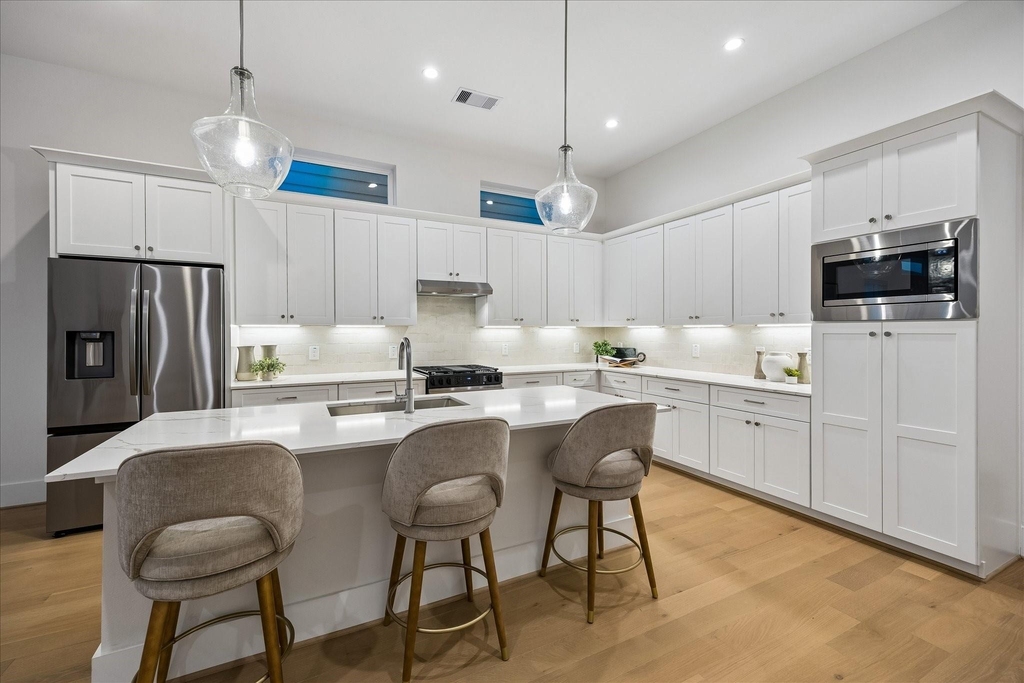 1520 W 21st St - Photo 6