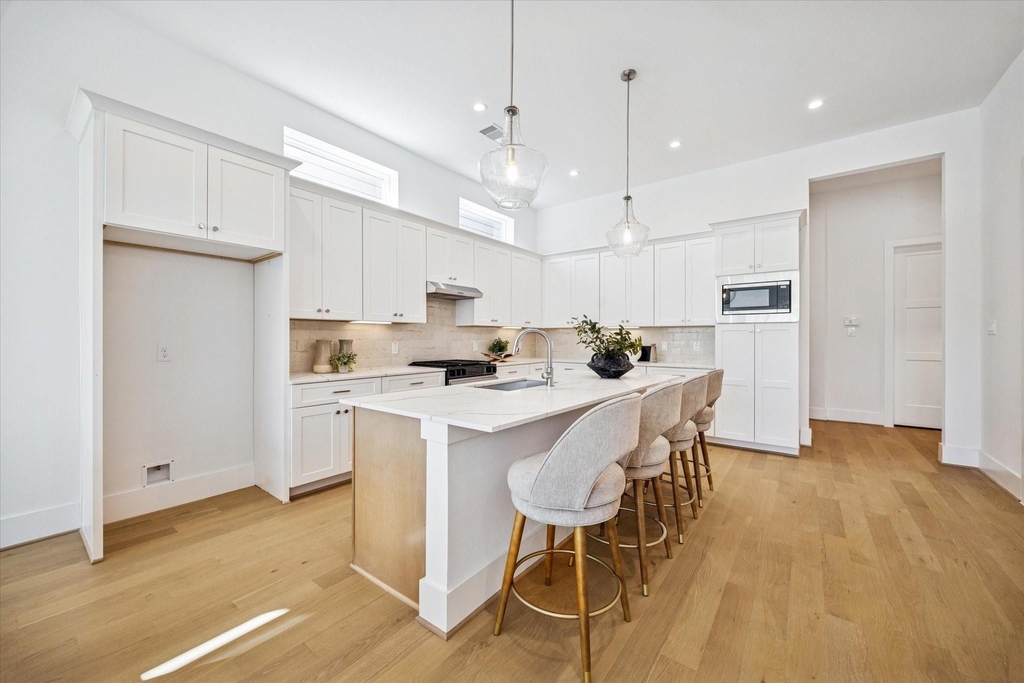 1520 W 21st St - Photo 7