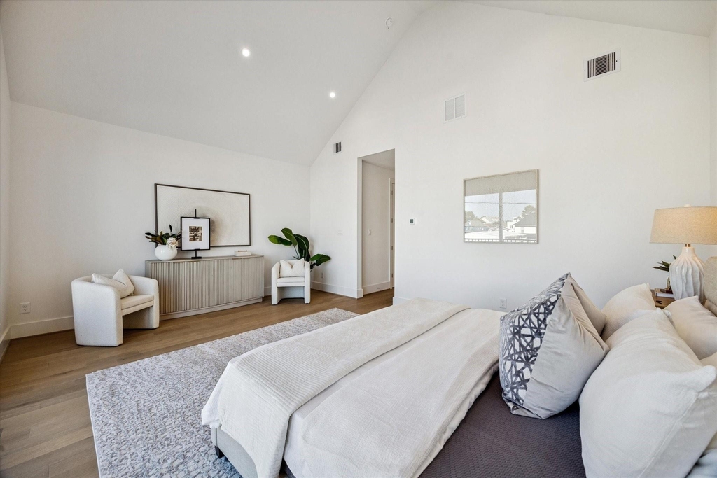 1520 W 21st St - Photo 21
