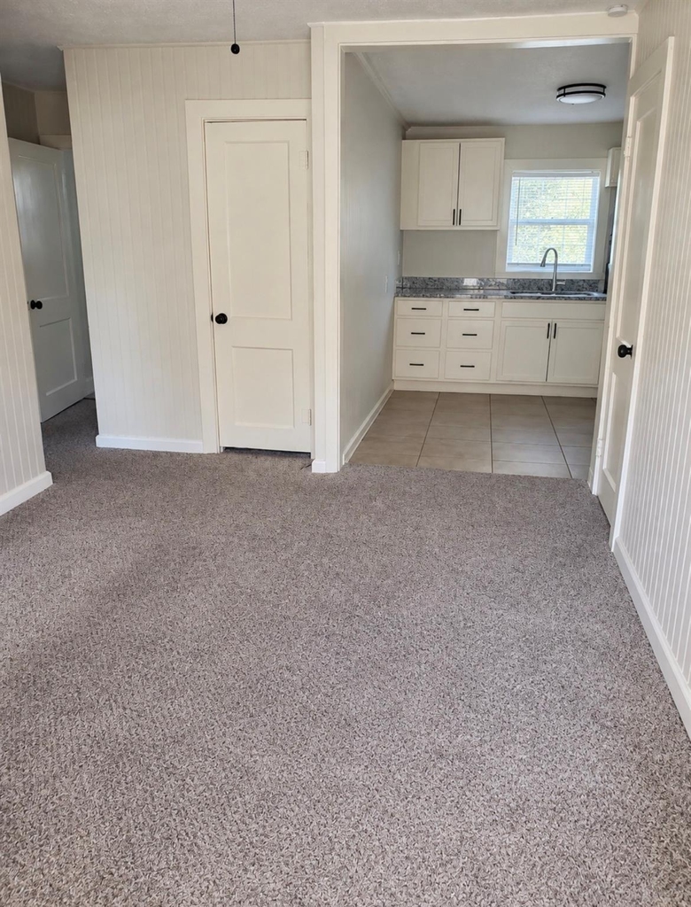 3315 Reeves Street - Photo 5