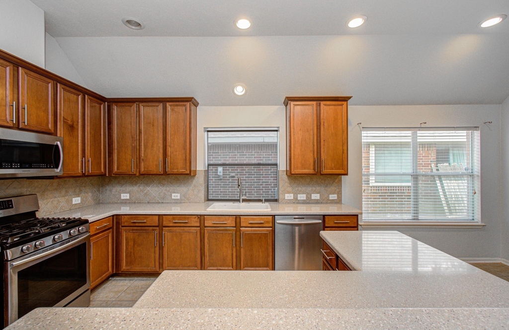 21922 Catoosa Drive - Photo 13