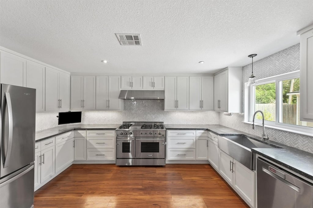 5618 Dawnridge Drive - Photo 1
