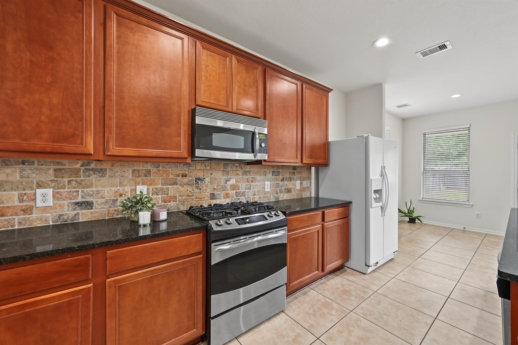 11 Sagamore Ridge Place - Photo 9