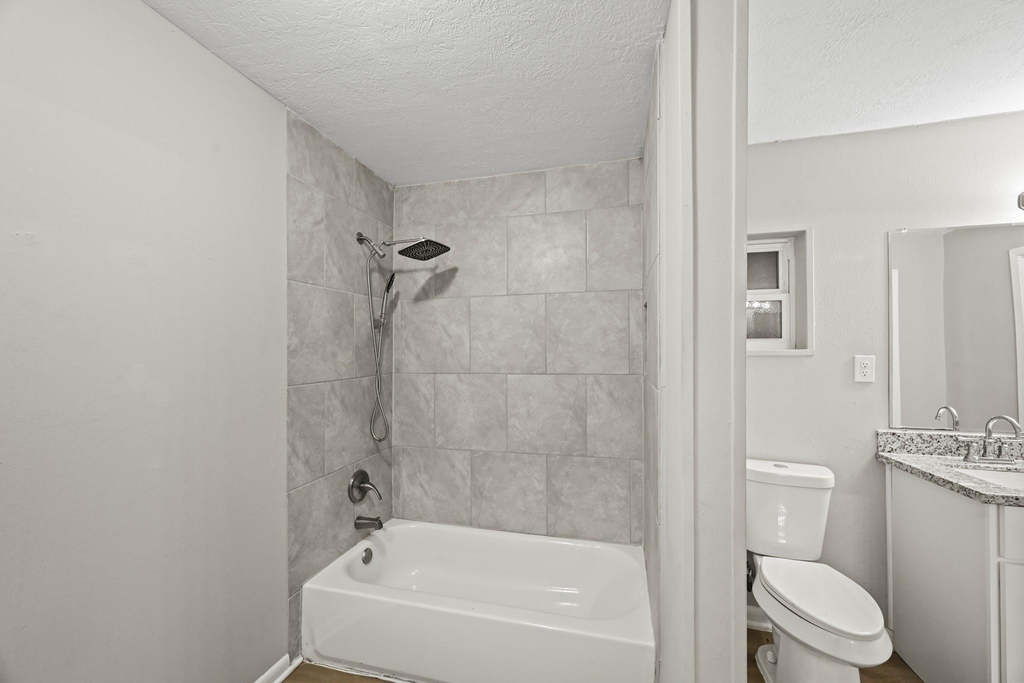 605 West Avenue - Photo 18