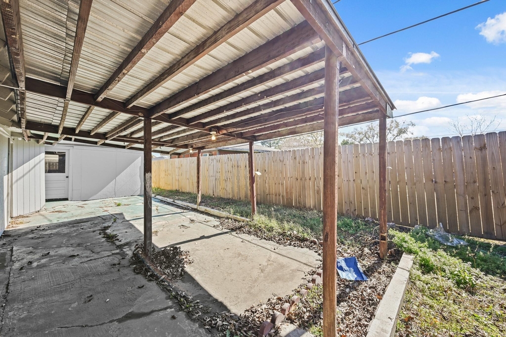 605 West Avenue - Photo 19