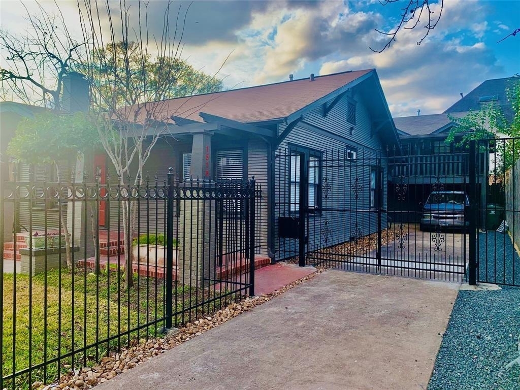 1518 Indiana Street - Photo 3