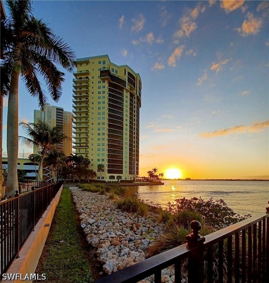 2825 Palm Beach Boulevard - Photo 20