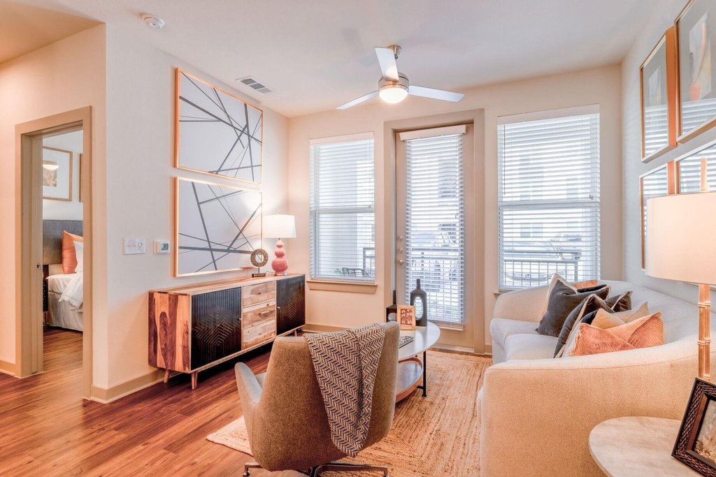 13939 Hillcroft Avenue - Photo 1