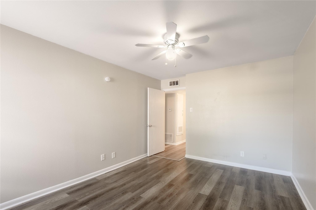 818 University Avenue - Photo 13
