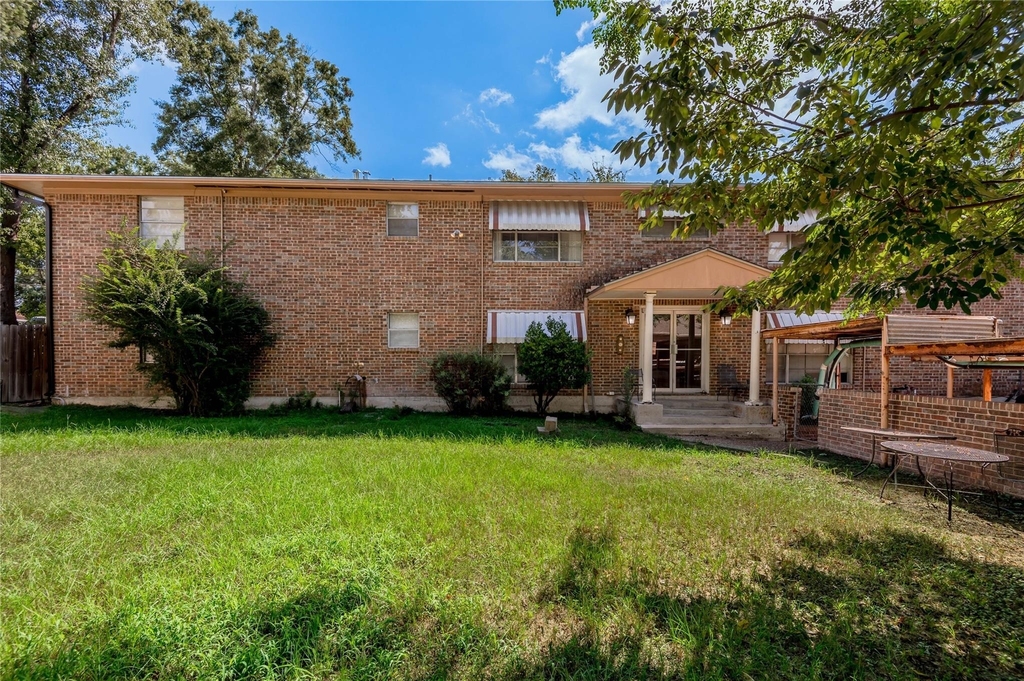 818 University Avenue - Photo 21