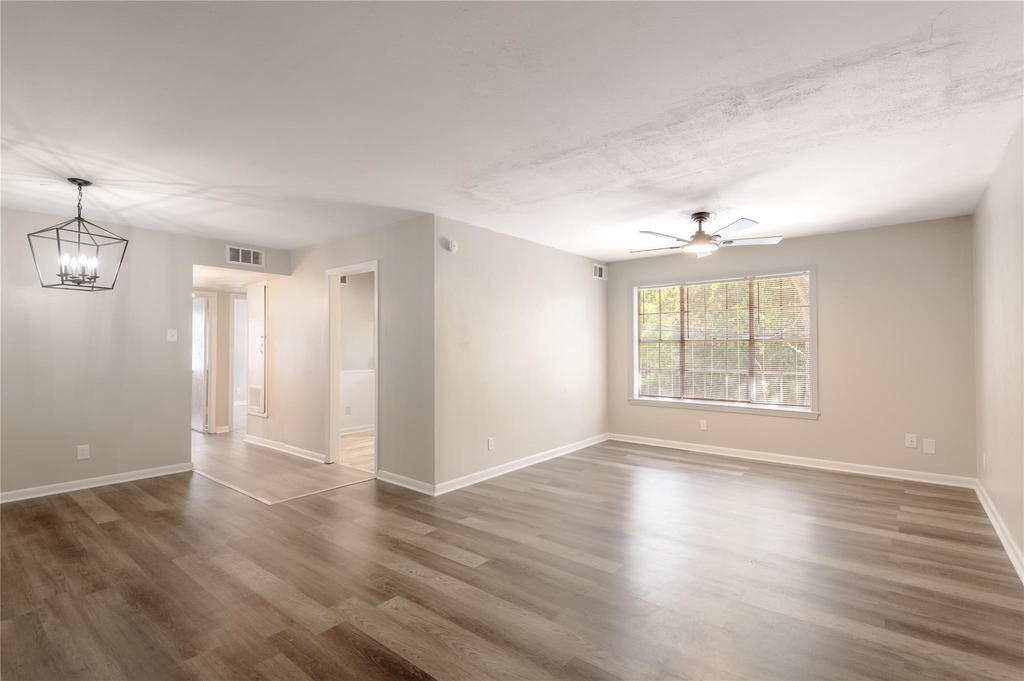 818 University Avenue - Photo 3