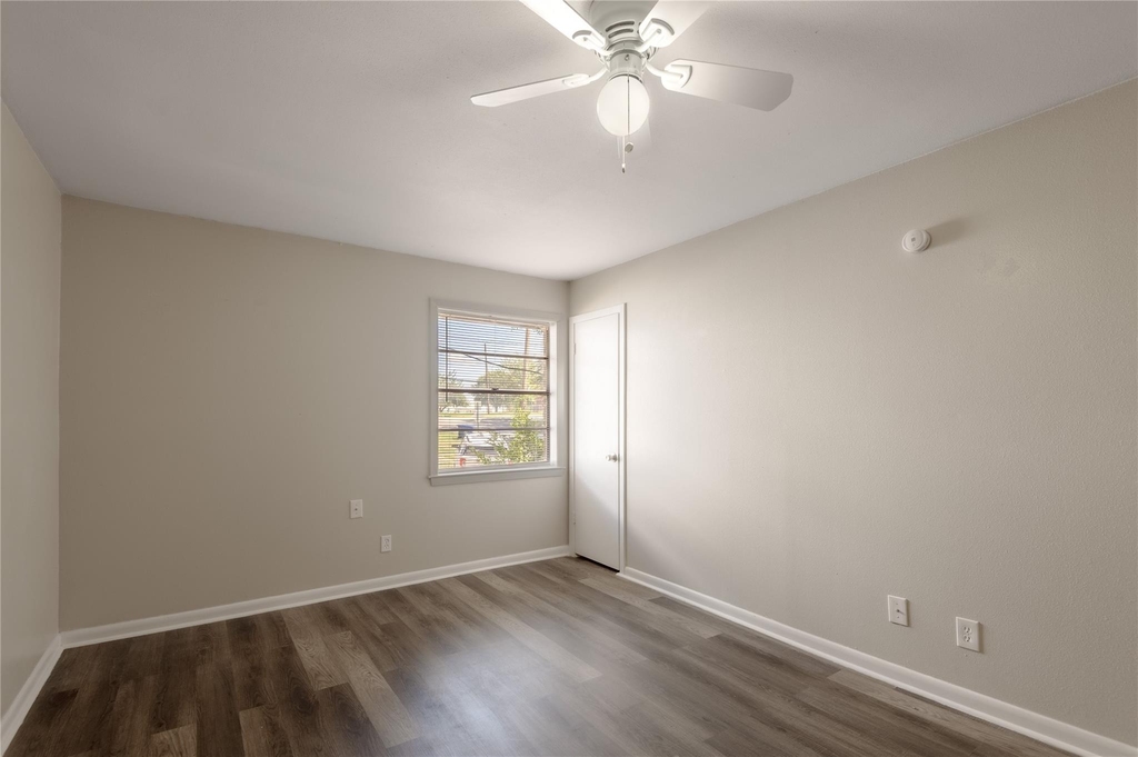 818 University Avenue - Photo 12
