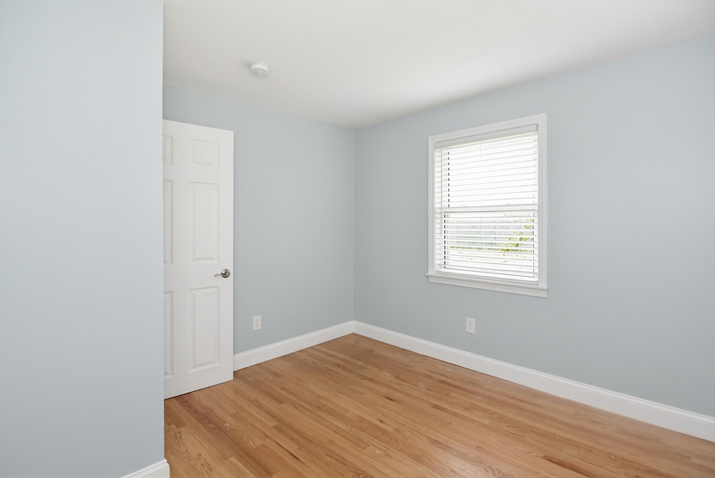 8 Danville - Photo 4