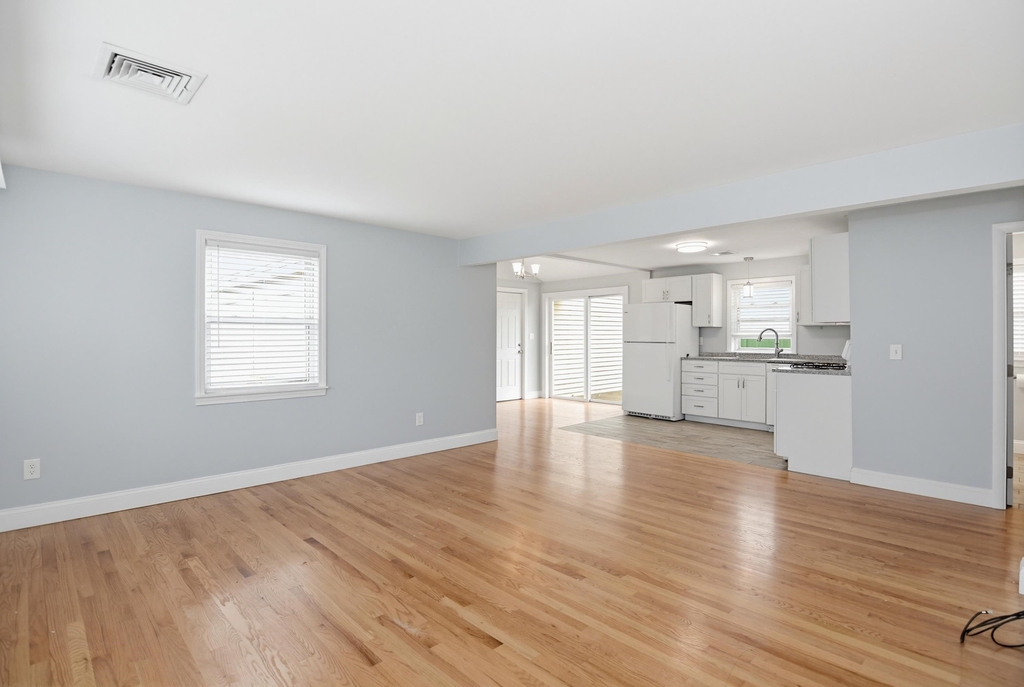 8 Danville - Photo 9