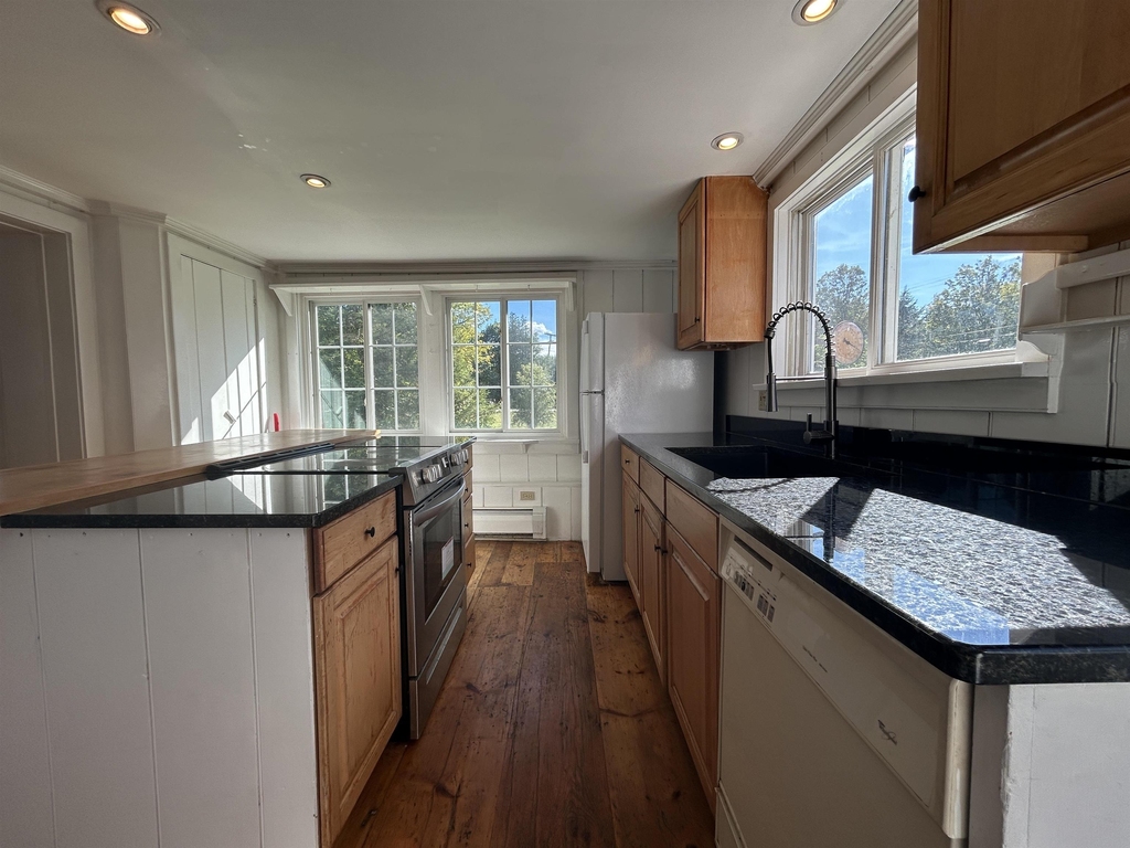 6225 Main - Photo 3