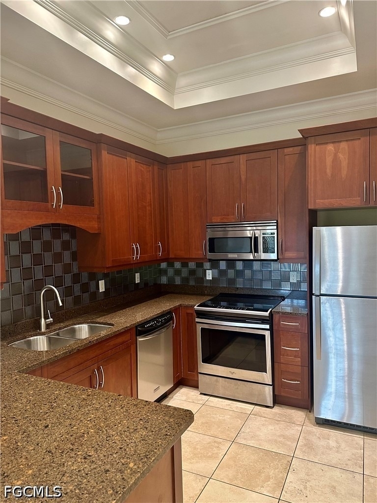 1625 Se 46th Street - Photo 3