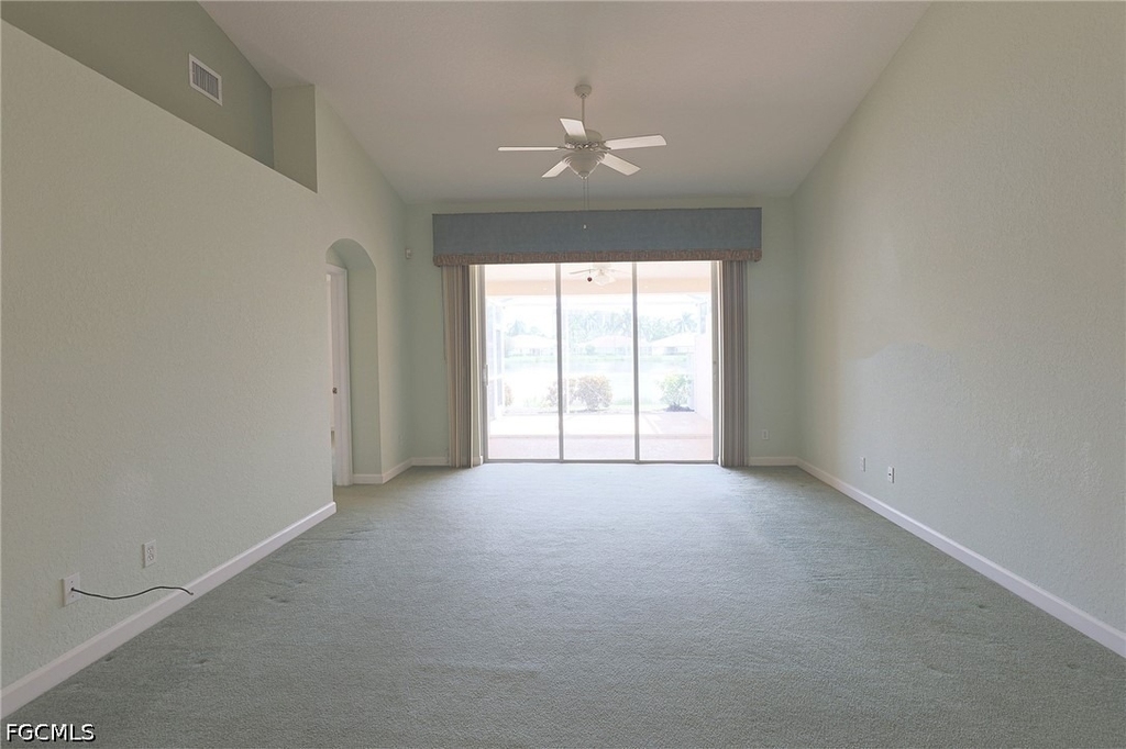 13927 Lily Pad Circle - Photo 4
