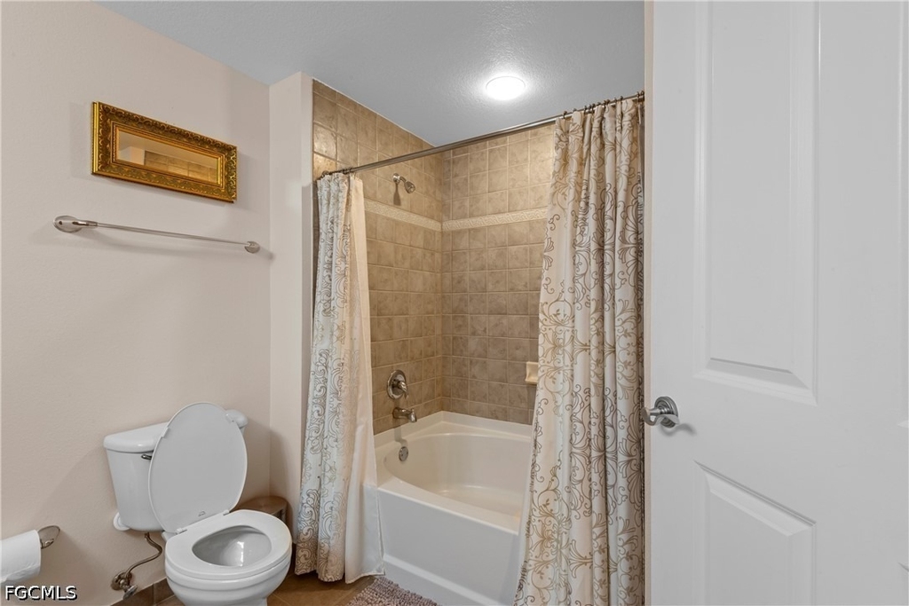 2825 Palm Beach Boulevard - Photo 19