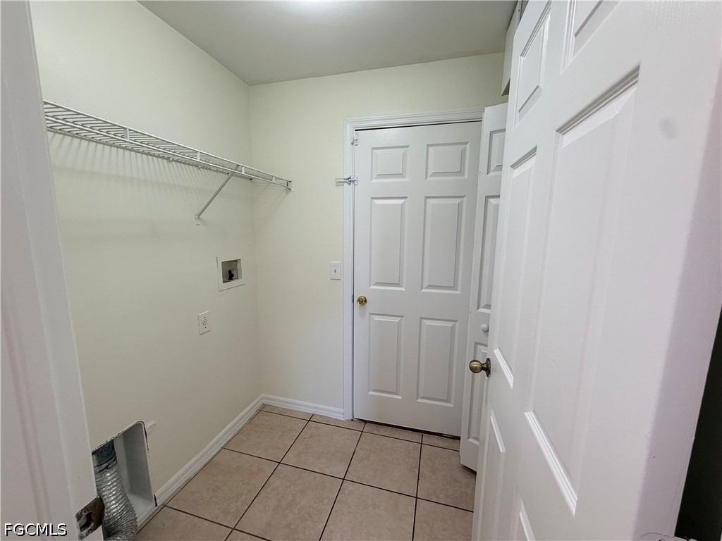 671 Dauphine Avenue S - Photo 14