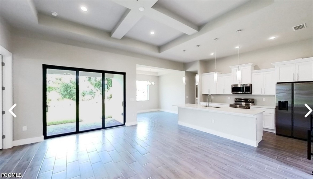 366 Progress Avenue - Photo 4