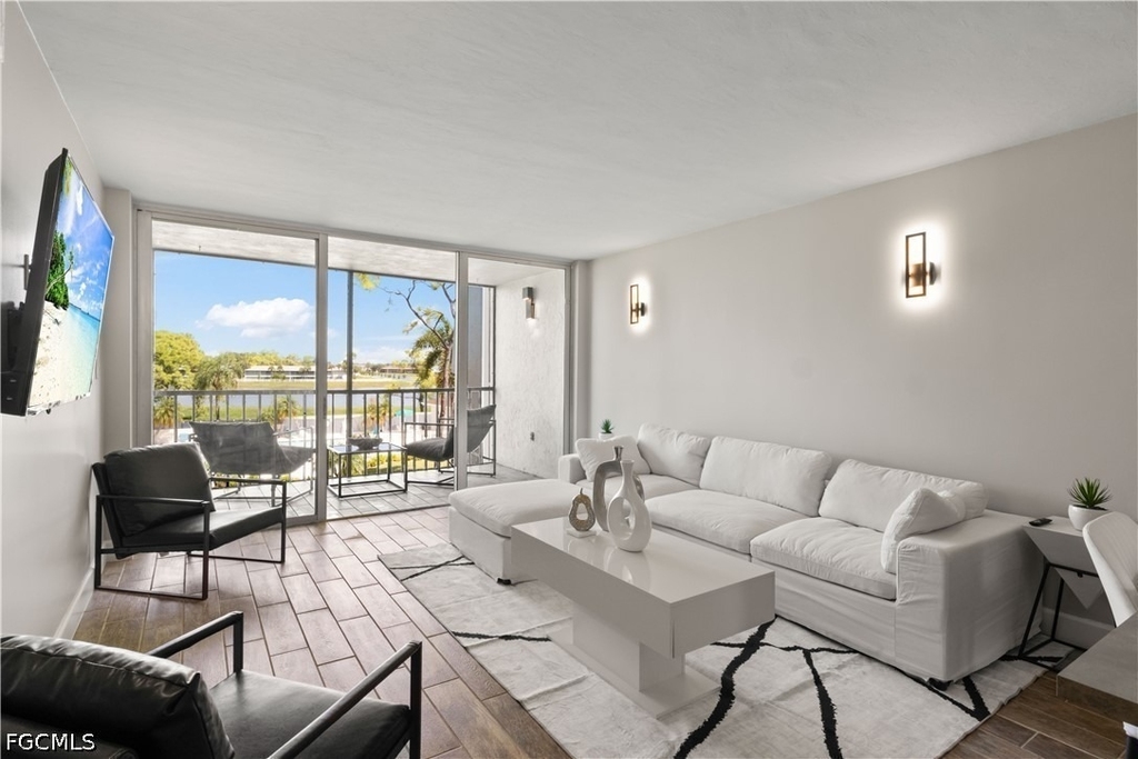 25804 Cockleshell Drive - Photo 1