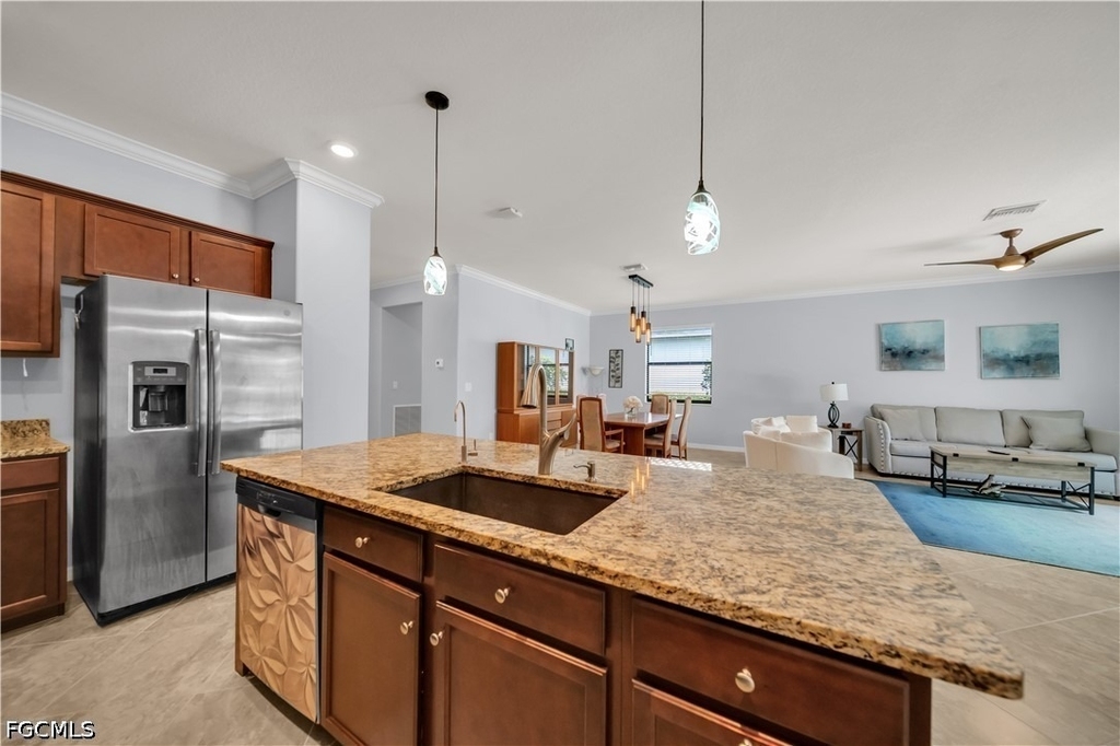 19408 Elston Way - Photo 5