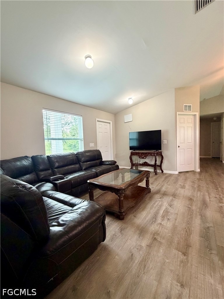 354 Mangonia Avenue - Photo 2