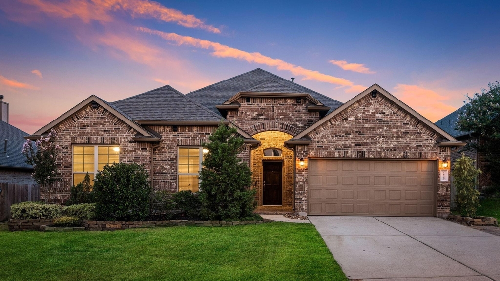 1527 Holly Chase Court - Photo 1