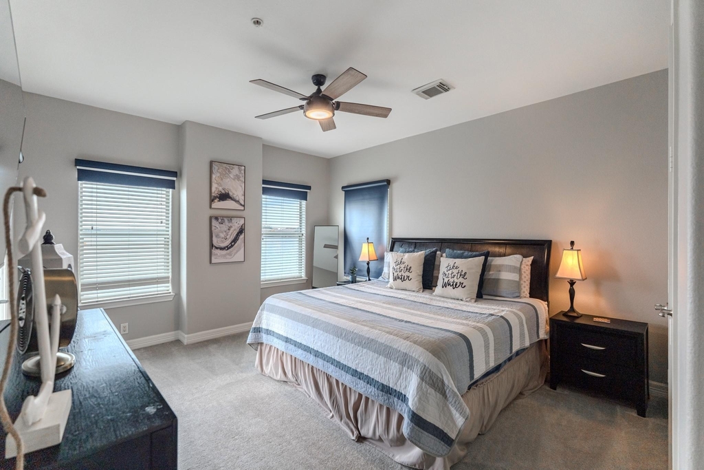 7039 Kingston Cove Lane - Photo 19