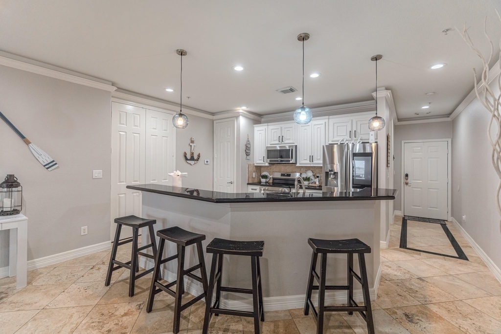 7039 Kingston Cove Lane - Photo 8