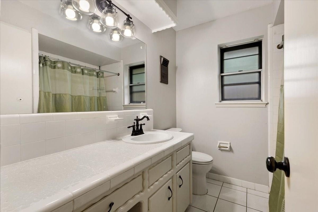 3313 Churchill Street - Photo 18