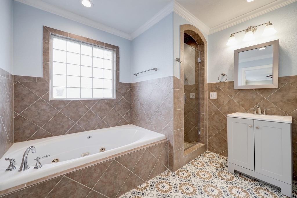 411 Lindale Street - Photo 10