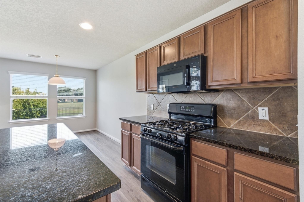 18510 By The Lake Court - Photo 9