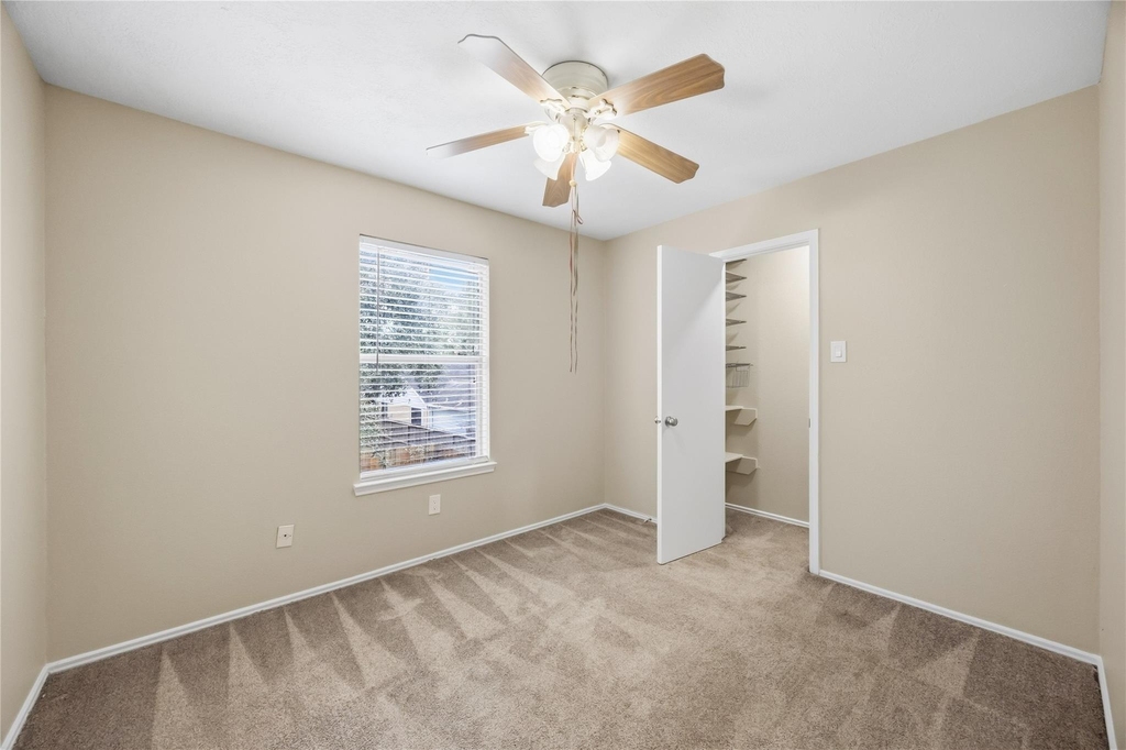 802 Oak West Drive - Photo 15
