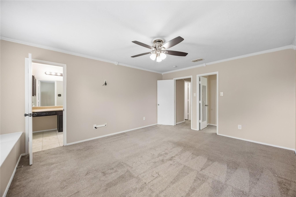 802 Oak West Drive - Photo 8
