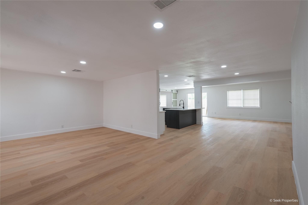 7942 Hammerly Boulevard - Photo 7