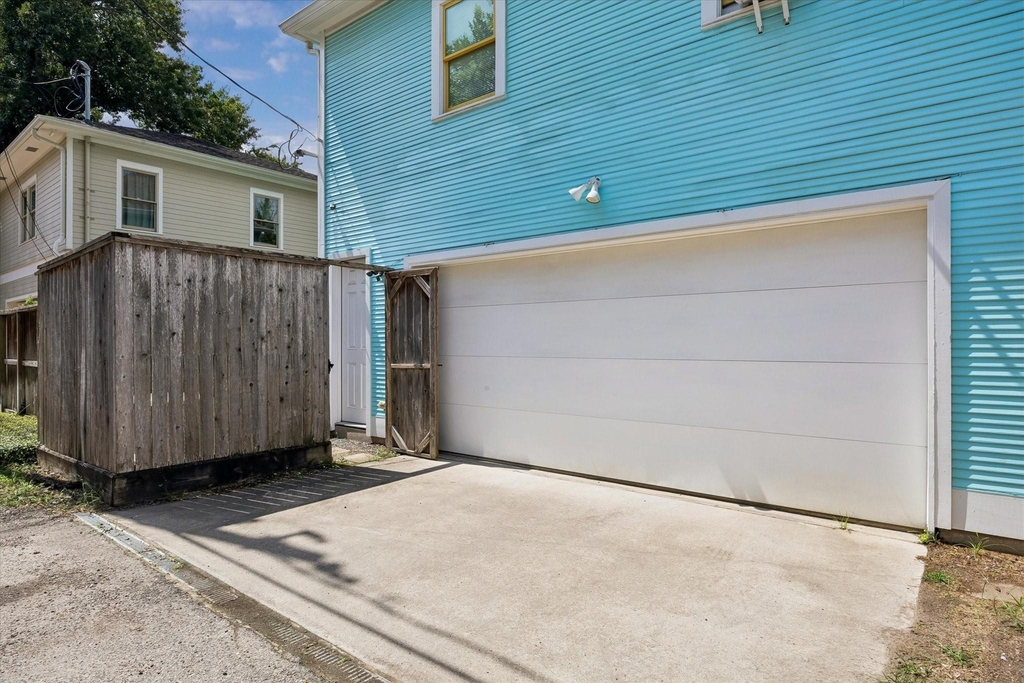 1638 Harvard Street - Photo 9