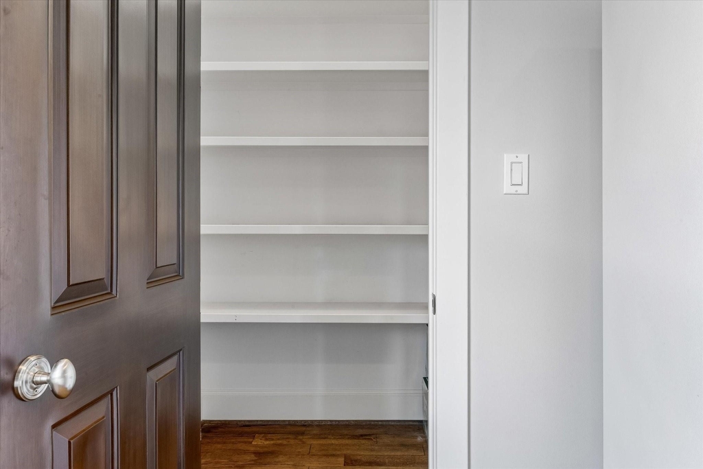 1638 Harvard Street - Photo 8