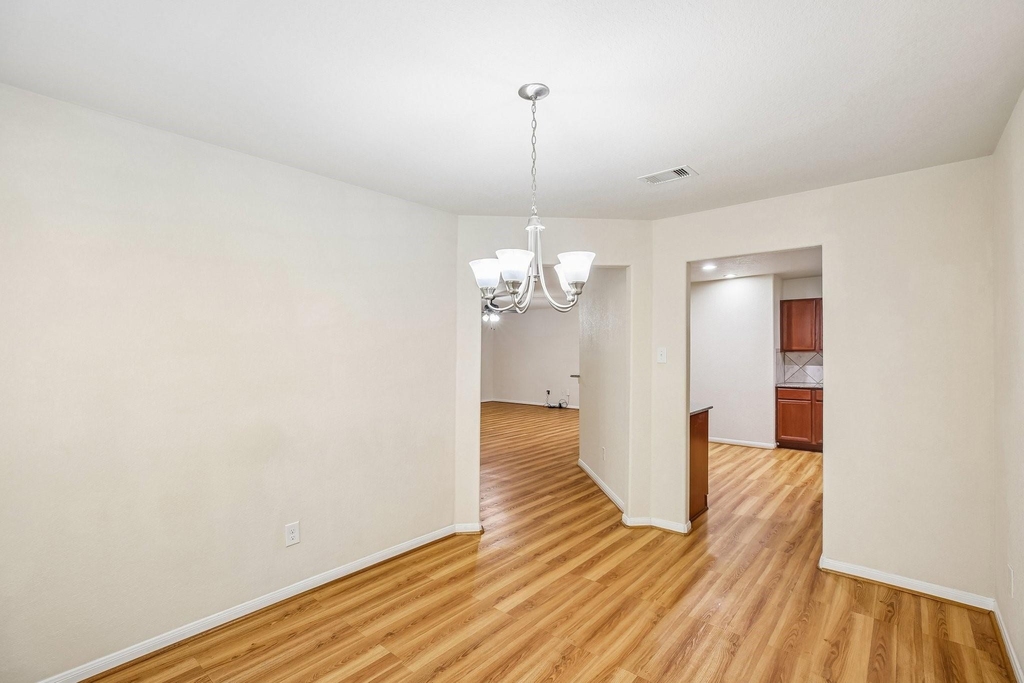 21127 Fox Orchard Court - Photo 9