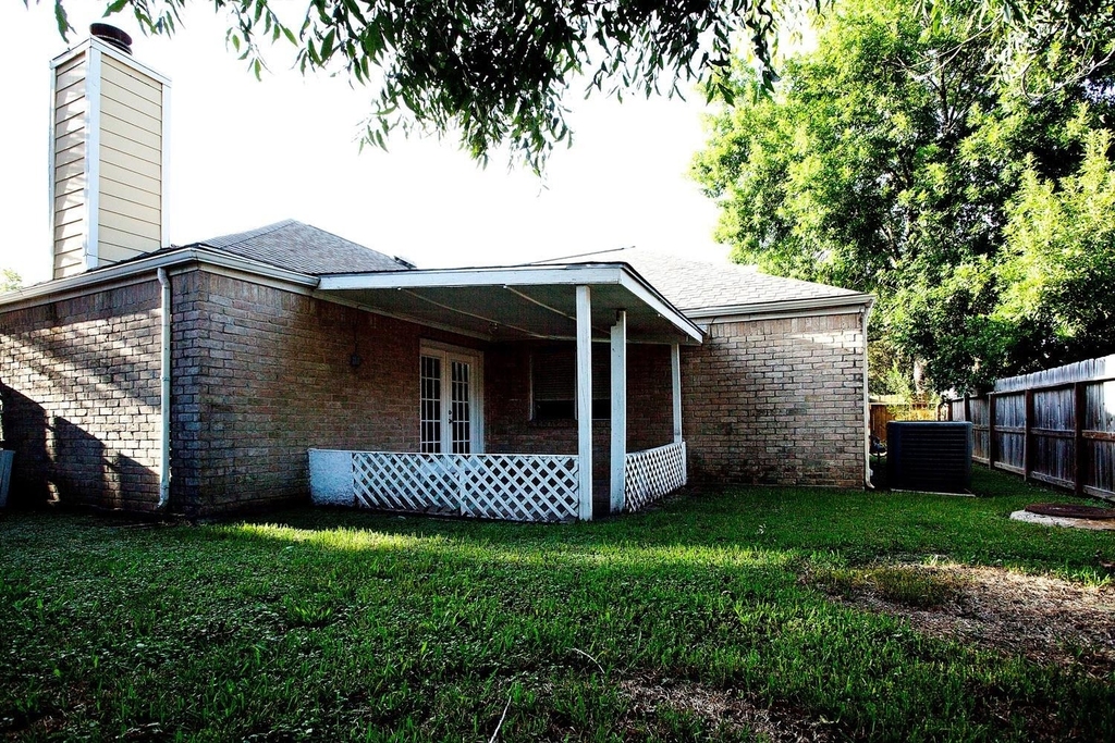 6318 Crakston Street - Photo 20